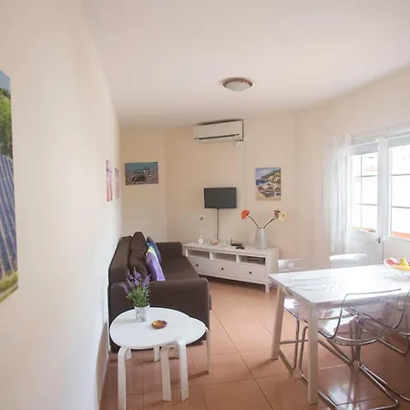 Apartamento Con Ascensor En Primera Linea * Gran Tarajal