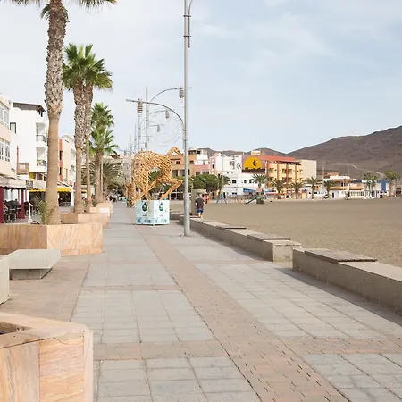 Con Ascensor En Primera Linea アパート *