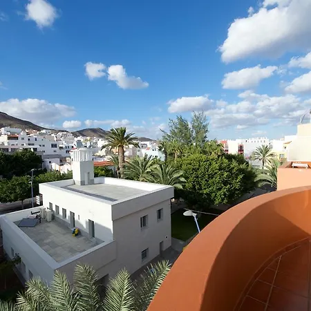 Apartamento Con Ascensor En Primera Linea Apartment