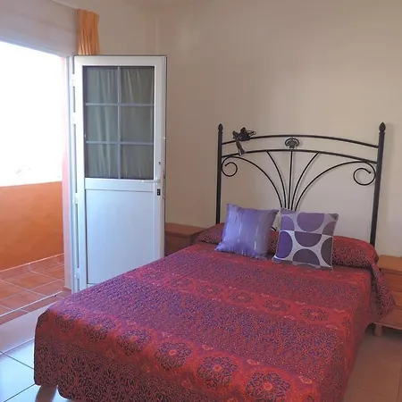 Apartamento Con Ascensor En Primera Linea Apartment *