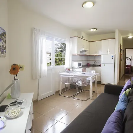 Apartamento Con Ascensor En Primera Linea