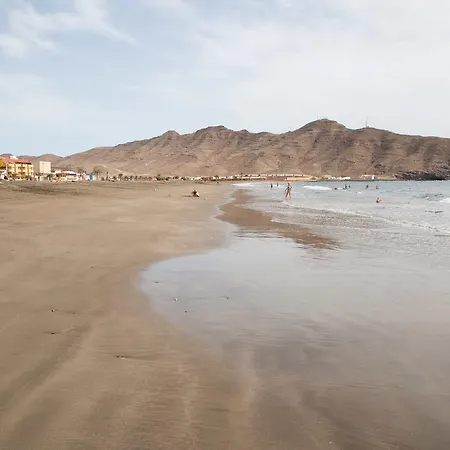 Apartamento Con Ascensor En Primera Linea Apartment